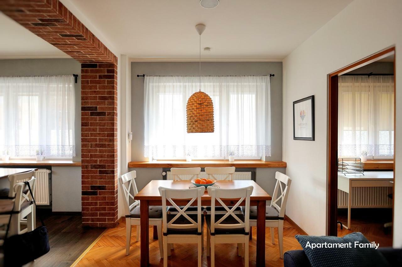 Bialy Dom - 2 Bedrooms Katowice Exteriör bild