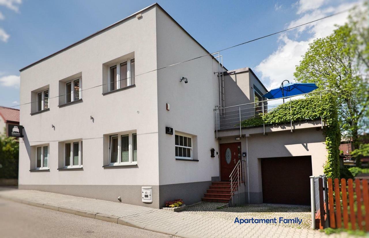 Bialy Dom - 2 Bedrooms Katowice Exteriör bild